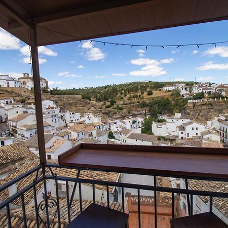 Вилла La Casa De La Lela Setenil De Las Bodegas Номер фото