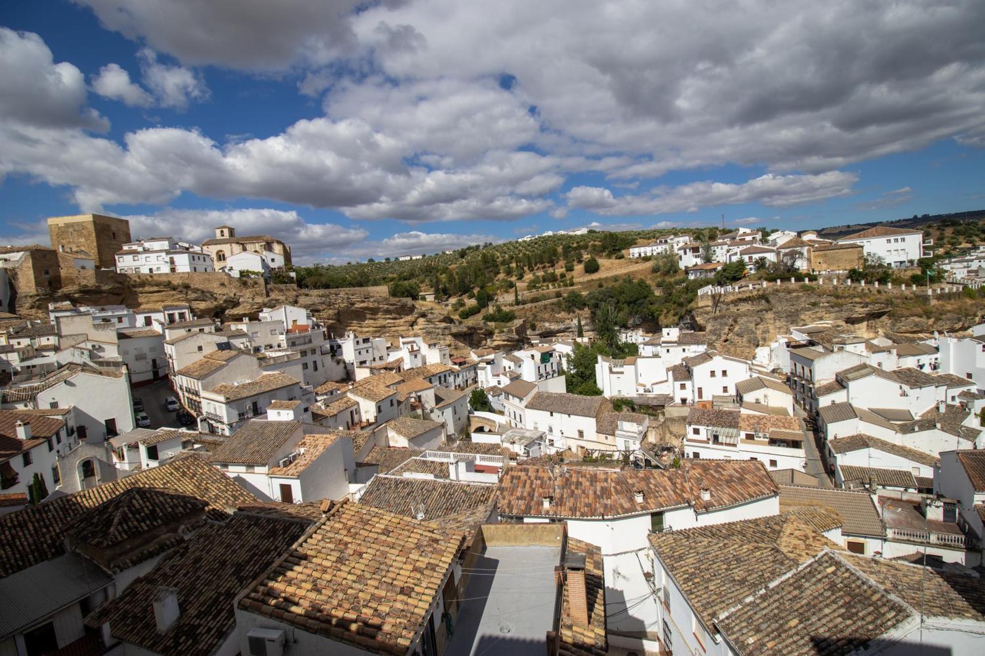 Вилла La Casa De La Lela Setenil De Las Bodegas Номер фото