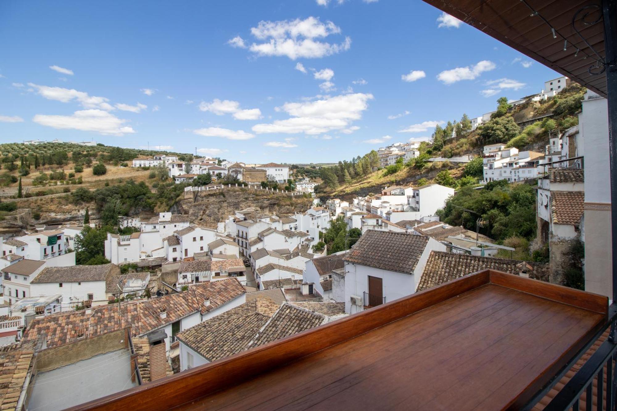 Вилла La Casa De La Lela Setenil De Las Bodegas Номер фото